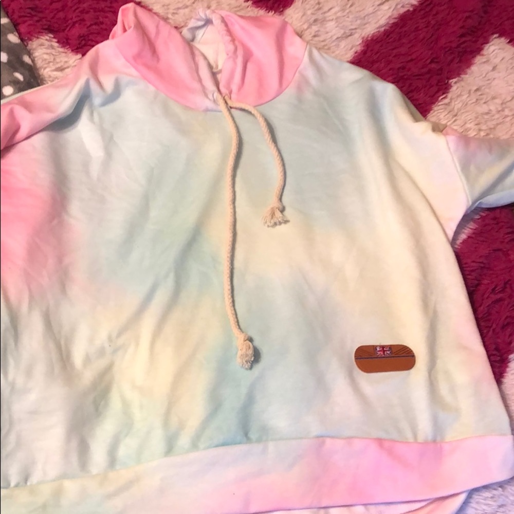 Light weight medium hoodie